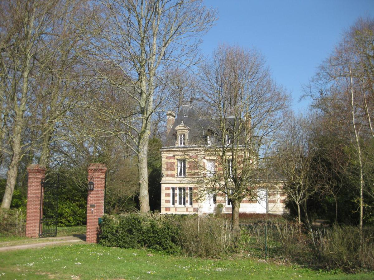 Chateau De Launay Méry-Corbon Buitenkant foto