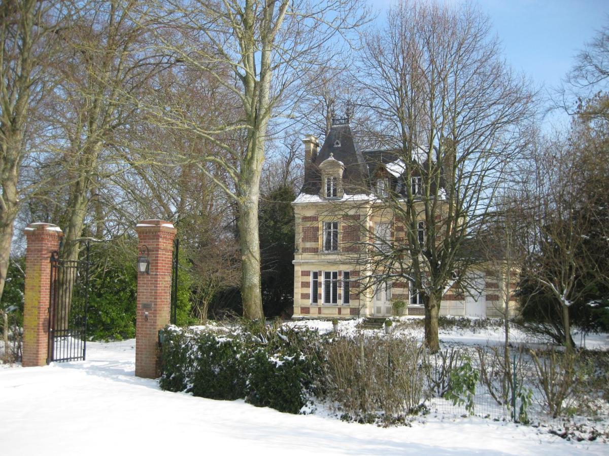 Chateau De Launay Méry-Corbon Buitenkant foto