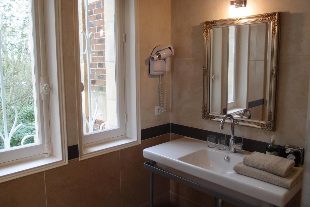 Chateau De Launay Méry-Corbon Kamer foto